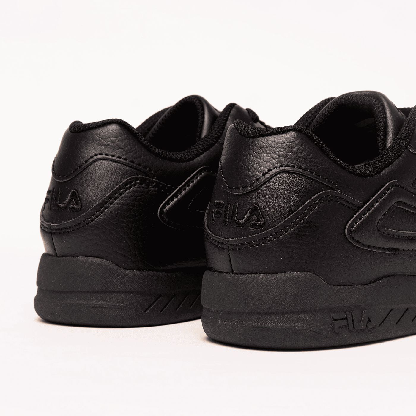 Tenis Fila Multiverse Low Niños